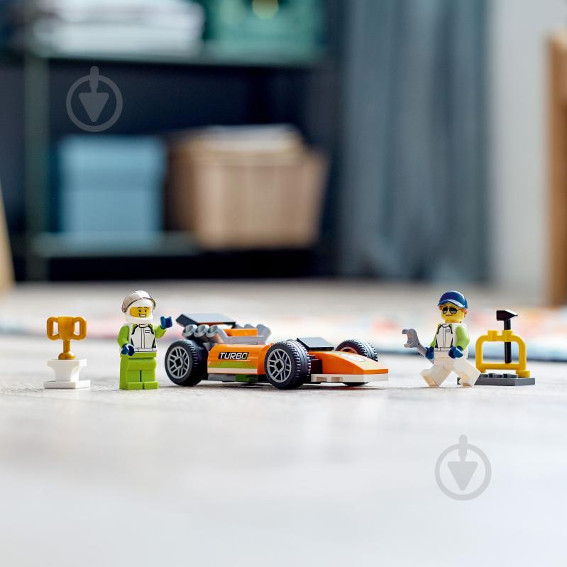 Конструктор LEGO City Гоночний автомобіль 60322 - фото 5