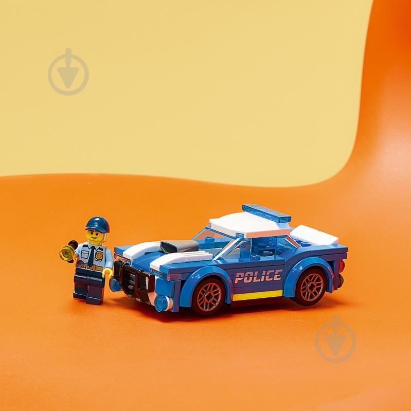 Конструктор LEGO City Полицейская машина 60312 - фото 5