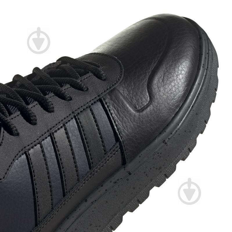 Кросівки чоловічі зимові Adidas FROZETIC H04464 р.40 2/3 чорні - фото 12