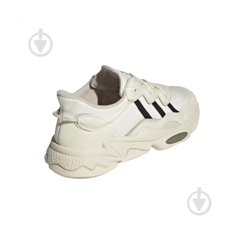 Кросівки чоловічі Adidas OZWEEGO H04242 р.42 2/3 білі - фото 9