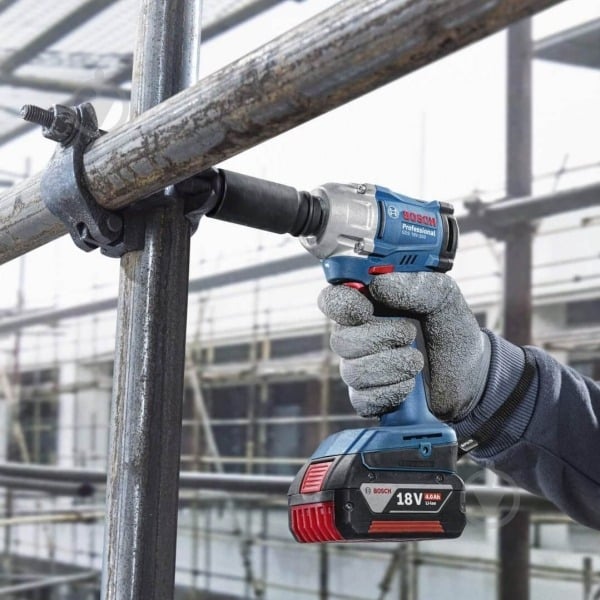 Гайковерт акумуляторний Bosch Professional GDS 18V-350 350 Нм 06019M5021 - фото 10 Гайковерт акумуляторний Bosch Professional GDS 18V-350 350 Нм 06019M5021 - фото 10