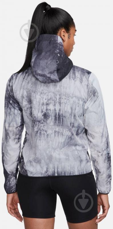 Ветровка женская демисезонная Nike TRAIL REPEL JKT DX1041-011 р.M серая - фото 2