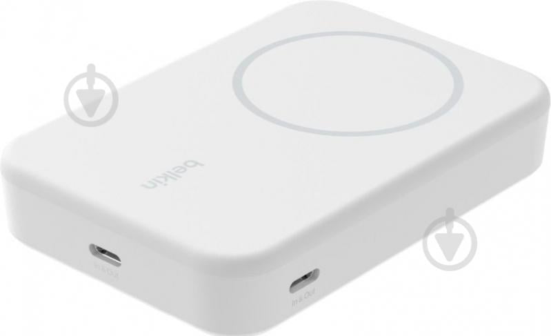 Повербанк Belkin MagSafe Qi2 10000 mAh white (BPD008BTWH) - фото 7 Повербанк Belkin MagSafe Qi2 10000 mAh white (BPD008BTWH) - фото 7