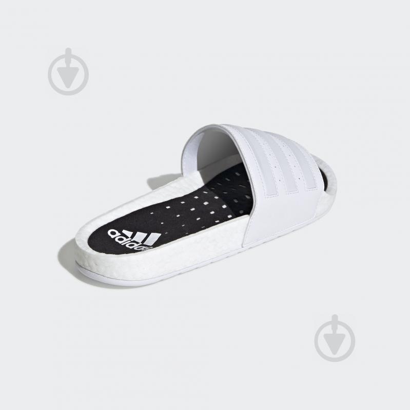 Шльопанці Adidas ADILETTE BOOST EG1909 р.36 2/3 білий - фото 5