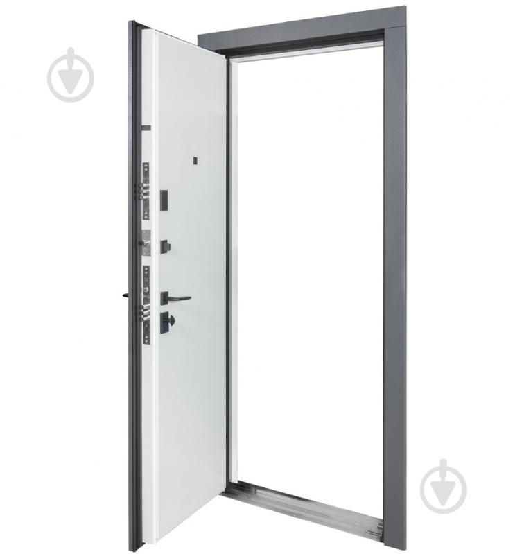 Двері вхідні Булат Термо Ультра (квадро) 567/гладка хром / білий матовий 2050x850 мм праві - фото 4 Двері вхідні Булат Термо Ультра (квадро) 567/гладка хром / білий матовий 2050x850 мм праві - фото 4