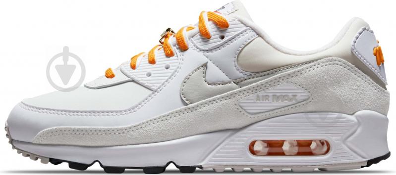 Кросівки жіночі зимові Nike Air Max 90 SE DA8709-100 р.39 білі - фото 3