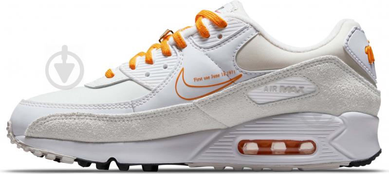 Кросівки жіночі зимові Nike Air Max 90 SE DA8709-100 р.39 білі - фото 4