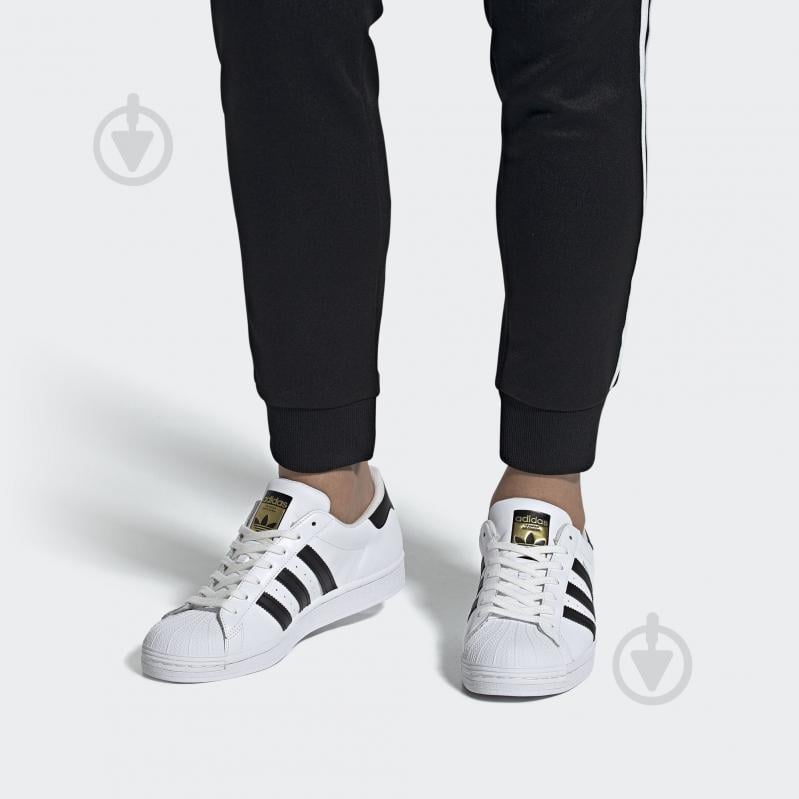Кроссовки мужские демисезонные Adidas SUPERSTAR EG4958 р.43 1/3 белые - фото 12