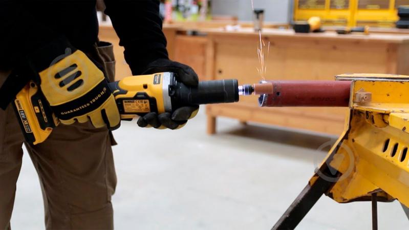 Аккумуляторная прямая шлифмашина DeWalt DCG426P2 - фото 7