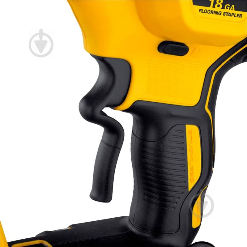 Степлер акумуляторний DeWalt DCN682N - фото 7