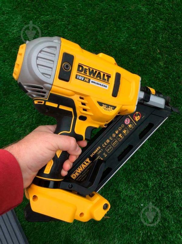 Степлер акумуляторний DeWalt DCN692N - фото 8