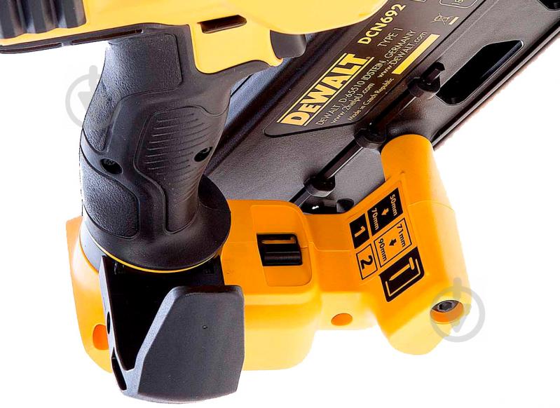 Степлер акумуляторний DeWalt DCN692N - фото 7