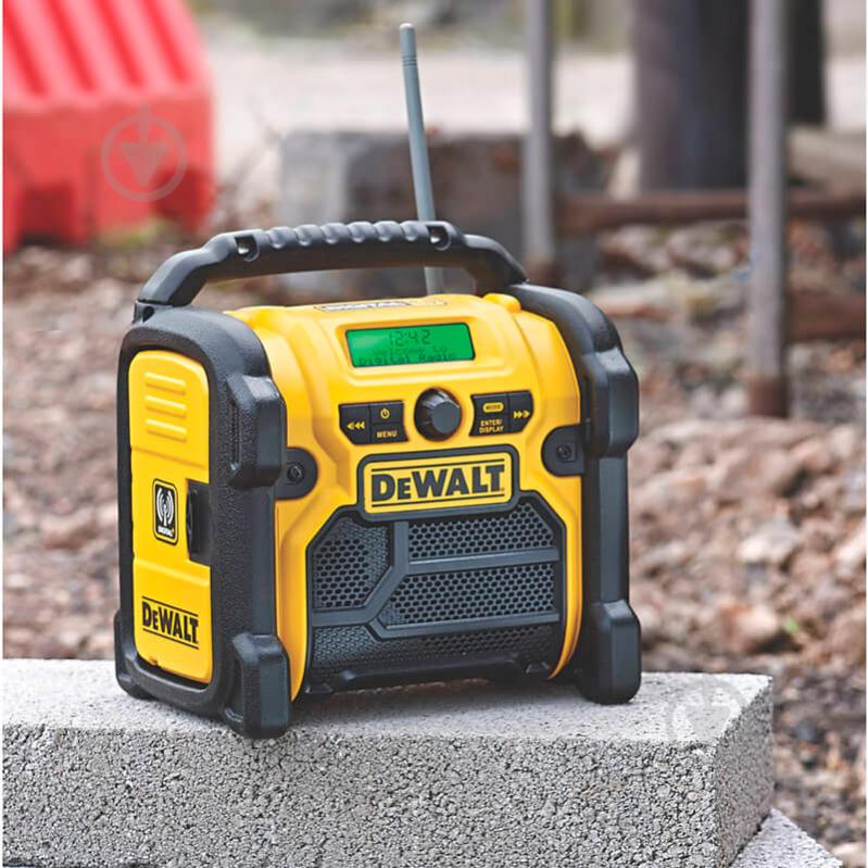 Строительная колонка DeWalt DAB/FM AUX и USB порт DCR020 - фото 7