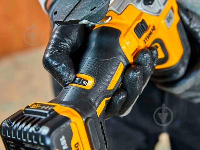 Электролобзик DeWalt DCS335N - фото 6