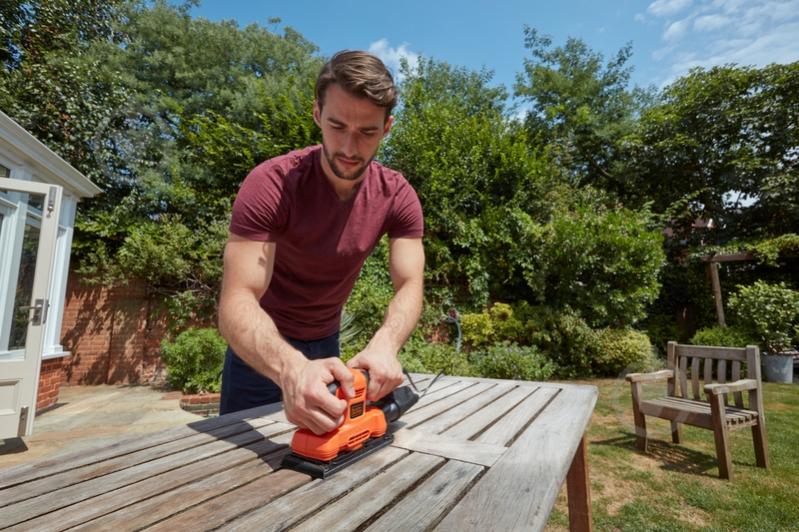 Вибрационная шлифмашина Black+Decker BEW220 - фото 8