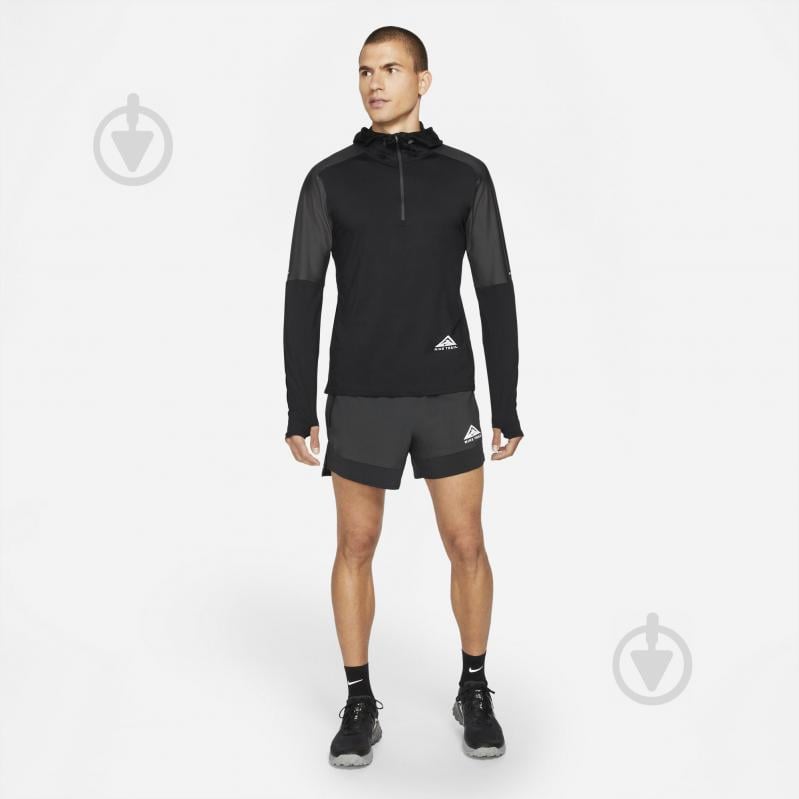 Футболка Nike M NK DF TRAIL ELMT GX HOODIE DD4580-010 р.S чорно-сірий - фото 8