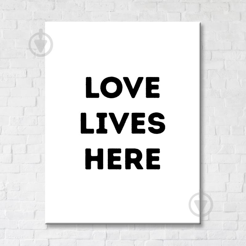 Постер Love Lives Here 50x65 см Brushme - фото 1