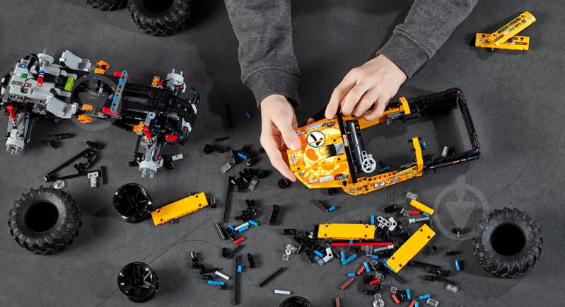 Конструктор LEGO Technic Экстремальный внедорожник 4X4 42099 - фото 13