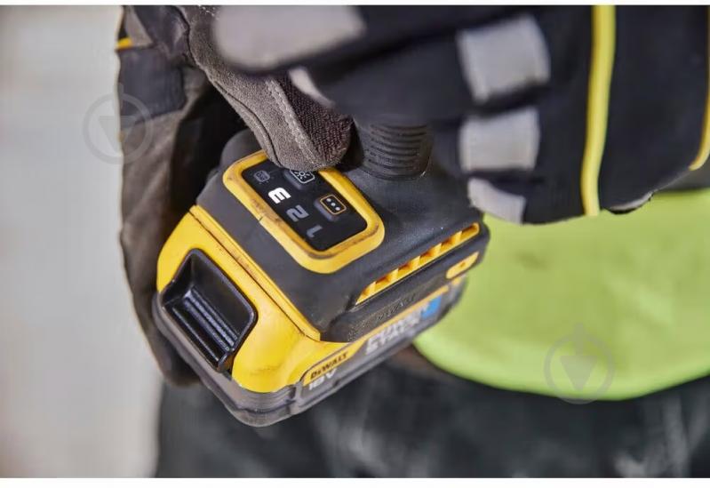 Шуруповерт ударный аккумуляторный DeWalt DCF860NT - фото 10