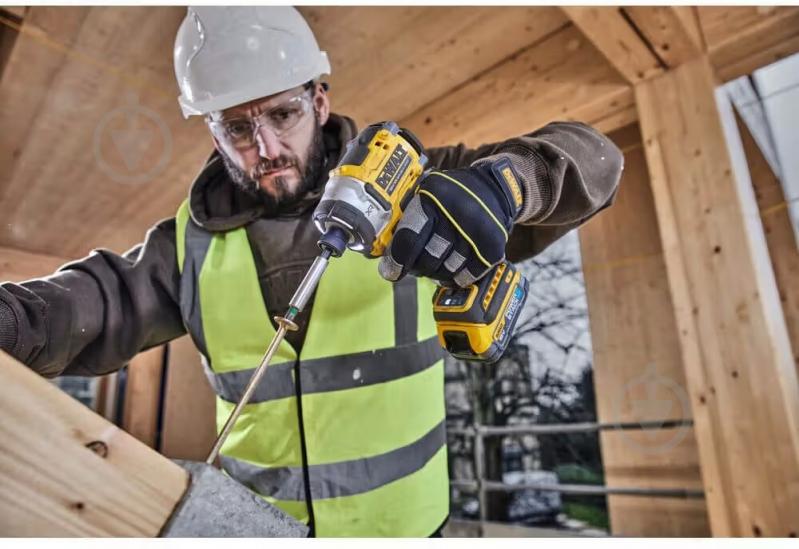 Шуруповерт ударный аккумуляторный DeWalt DCF860NT - фото 4