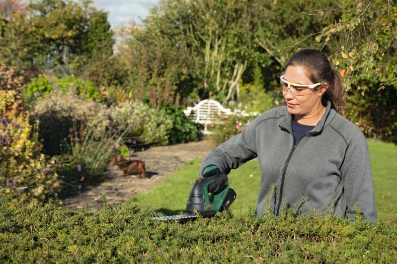 Ножницы для травы и кустов Bosch AdvancedShear 18V-10 + Аккумулятор PBA 18V 2,0Ah + Зарядное устройство - фото 14 Ножницы для травы и кустов Bosch AdvancedShear 18V-10 + Аккумулятор PBA 18V 2,0Ah + Зарядное устройство - фото 14