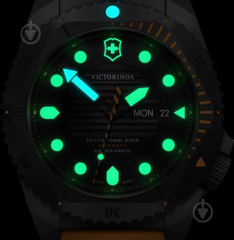 Наручные часы Dive Pro Victorinox grey (V241996) - фото 3