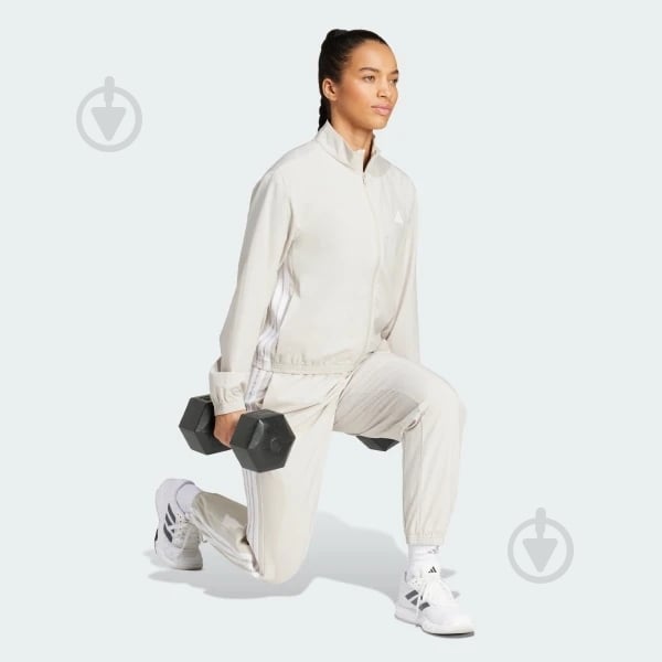 Вітрівка жіноча Adidas WE 3S WOVEN JKT WONALU/WHITE JE6173 р.M бежева - фото 3 Вітрівка жіноча Adidas WE 3S WOVEN JKT WONALU/WHITE JE6173 р.M бежева - фото 3