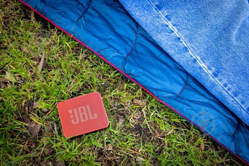 Акустическая система JBL Go Essential 2 1.0 red (JBLGOES2REDEU) - фото 9