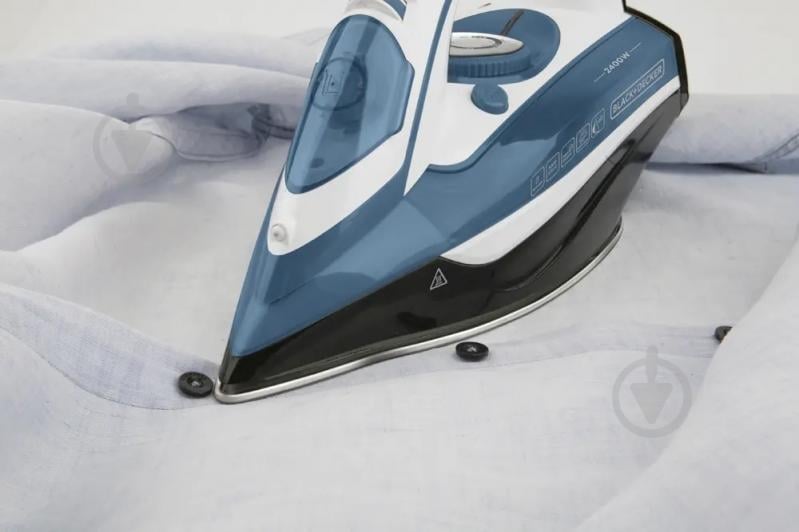 Утюг Black+Decker BXIR2402E - фото 2