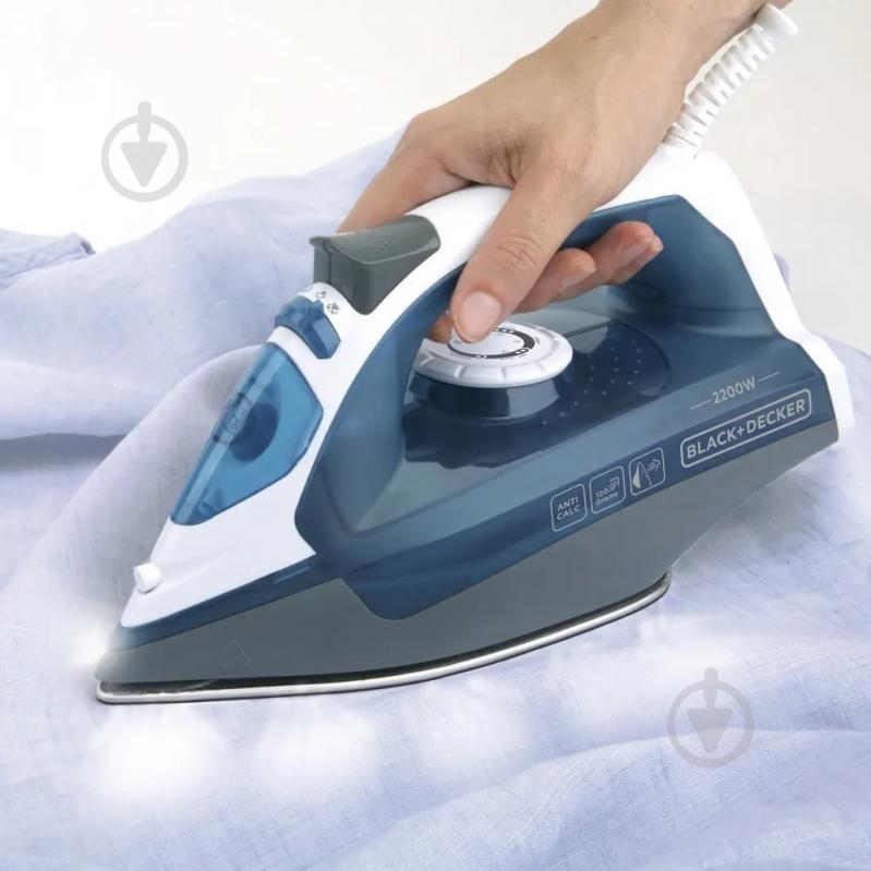 Утюг Black+Decker BXIR2200E - фото 4