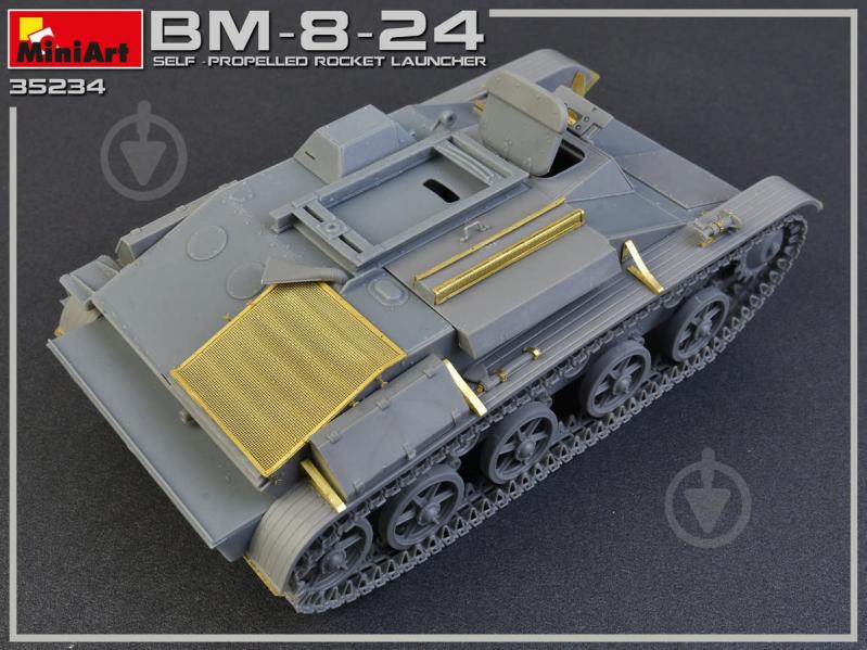 Збірна модель ICM самохідний ракетоносій Launcher BM-8-24 (4820183311856) 1:35 - фото 8