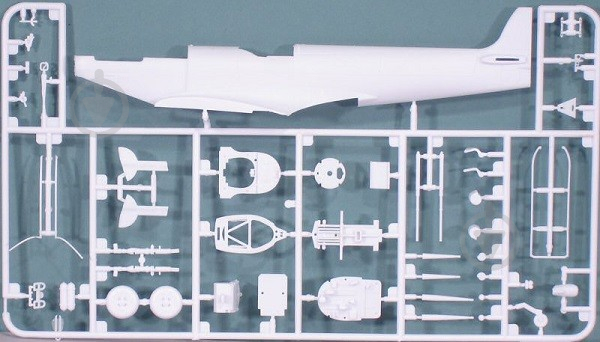 Сборная модель ICM британский истребитель второй мировой войны spitfire mk xv (4823044400539) 1:48 - фото 2