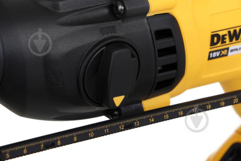 Перфоратор DeWalt DCH133M1+DCB183 18 В DCH133M1+DCB183 - фото 3