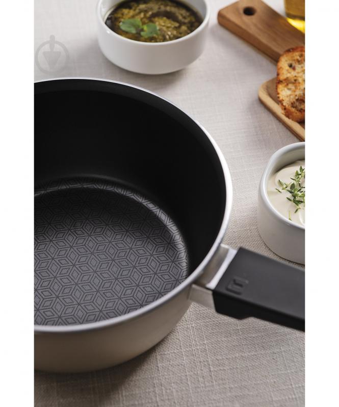 Ківш з кришкою Tramontina Spezia 2,4 л Sand (28373/320) - фото 3 Ківш з кришкою Tramontina Spezia 2,4 л Sand (28373/320) - фото 3