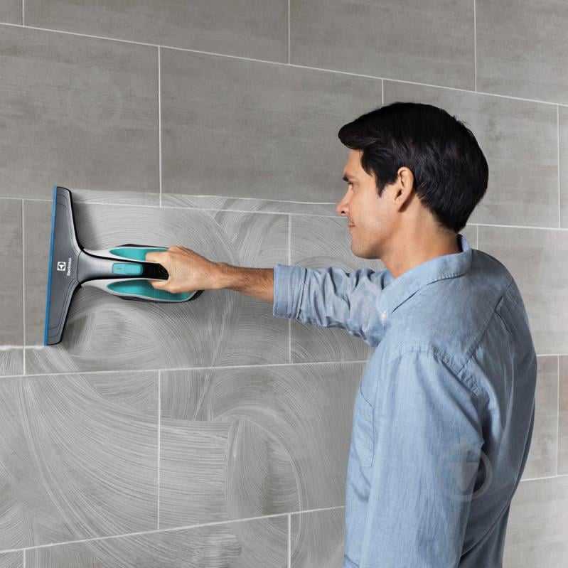 Пылесос оконный Electrolux WS71-4AS - фото 3