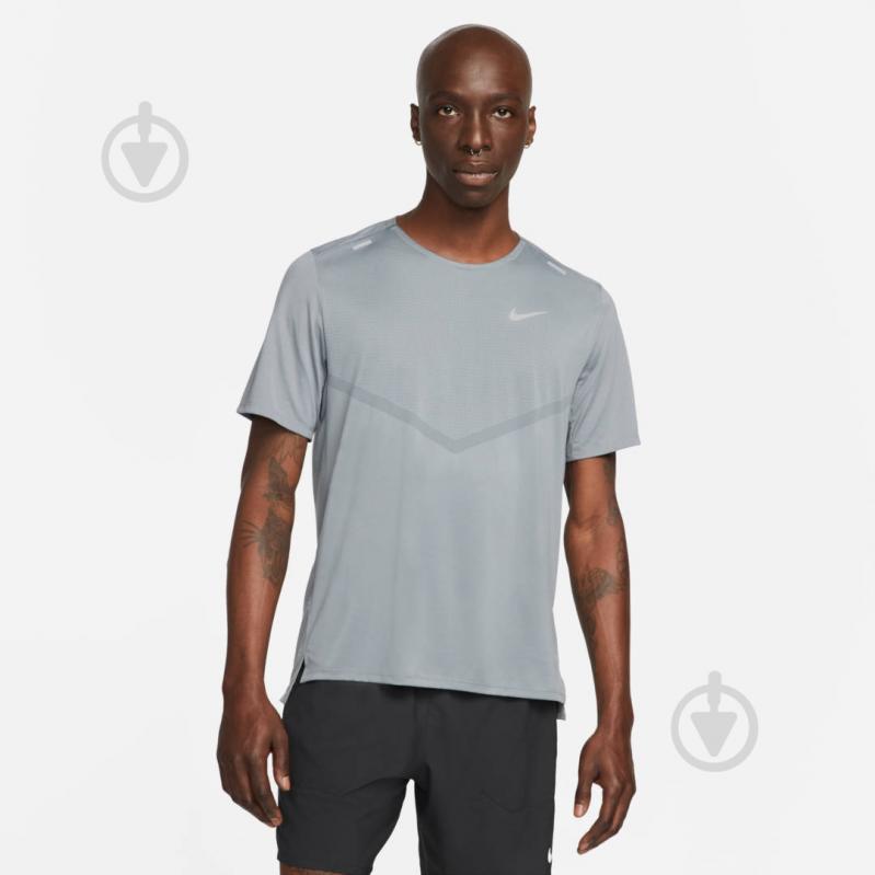 Футболка Nike CZ9184-085 р.M серый - фото 1 Футболка Nike CZ9184-085 р.M серый - фото 1