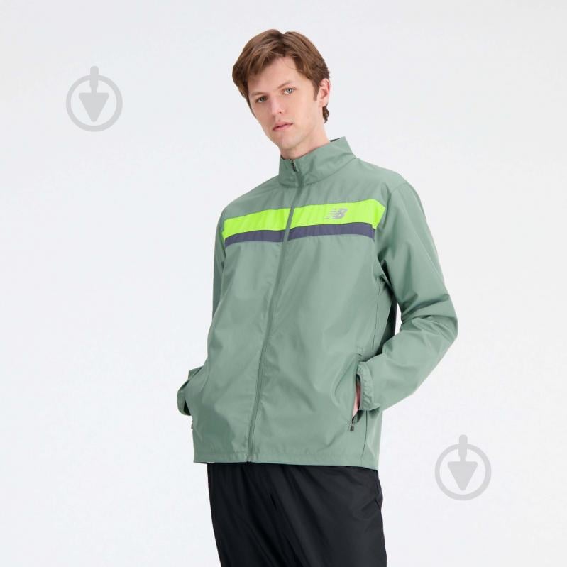 Куртка мужская New Balance ACCELERATE JACKET MJ23236DKJ р.L зеленая - фото 1