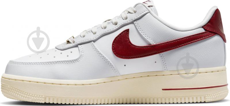 Кросівки жіночі Nike AIR FORCE 1 DV7584-001 р.38,5 білі - фото 3