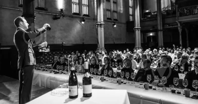 Набір бокалів для шампанського Riedel Tequila Set 445 мл 4 шт. - фото 5 Набір бокалів для шампанського Riedel Tequila Set 445 мл 4 шт. - фото 5