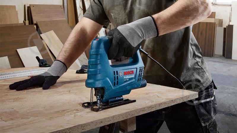 Электролобзик Bosch Professional GST 680 06015B4020 - фото 5