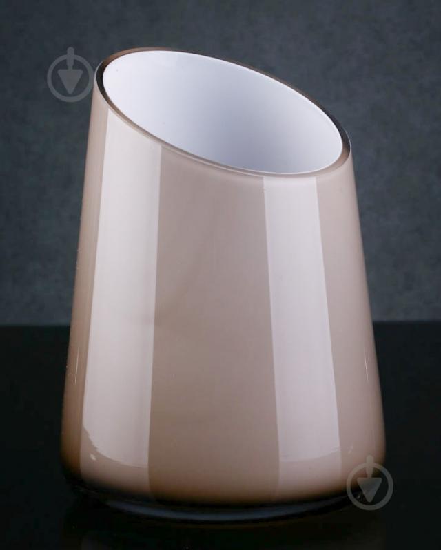 Ваза стеклянная топазовая Maestro 14,5x20,5 см Wrzesniak Glassworks - фото 1 Ваза стеклянная топазовая Maestro 14,5x20,5 см Wrzesniak Glassworks - фото 1