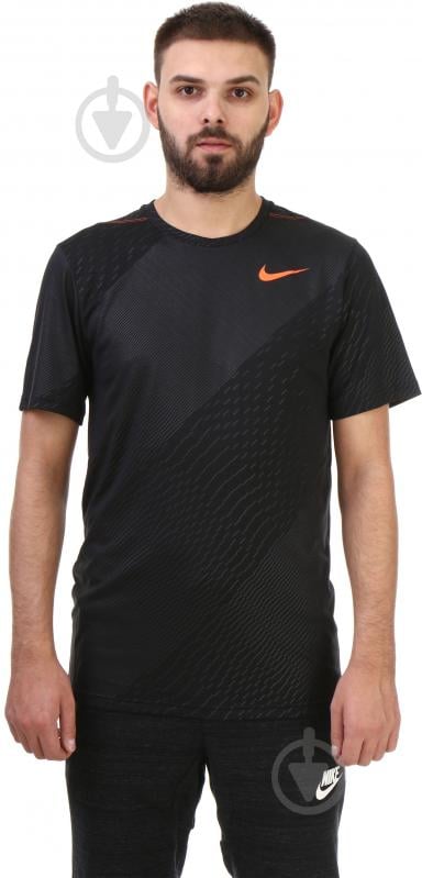 Футболка Nike M NK LGND TOP SS TECH EMB 885416-010 р.M черный - фото 1