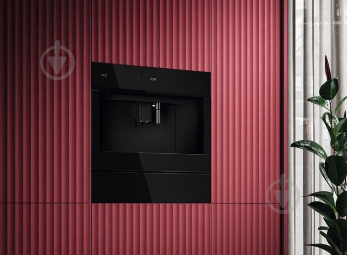 Встраиваемая кофемашина AEG NKC8N7B - фото 3