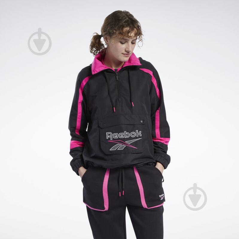 Куртка женская Reebok CL D ANORAK FT6316 р.XS черная - фото 1 Куртка женская Reebok CL D ANORAK FT6316 р.XS черная - фото 1