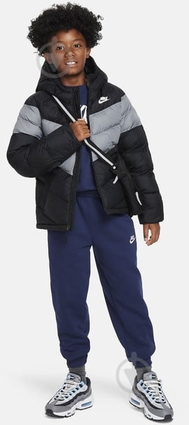 Куртка Nike FN7730-013 р.M - фото 2