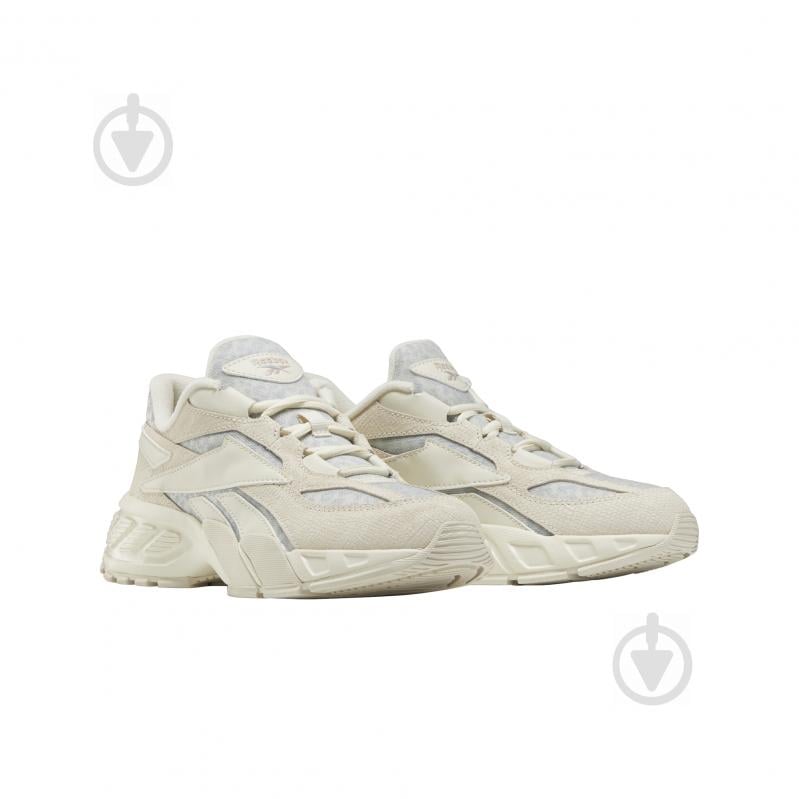 Кросівки жіночі Reebok EVZN Q46343 р.35,5 білі - фото 4