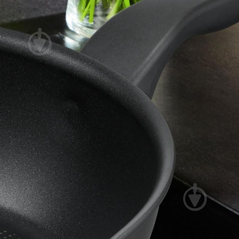 Сковорода Tefal Titanium Force 24 см G3030453 - фото 4