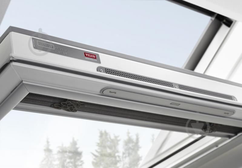 Вікно мансардне Velux Оптіма 66x118 GLP FR06 0073BIS нижнє відкривання - фото 6 Вікно мансардне Velux Оптіма 66x118 GLP FR06 0073BIS нижнє відкривання - фото 6