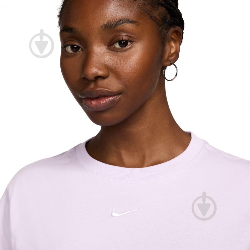 Футболка Nike W NSW TEE ESSNTL LBR FD4149-511 р.XS фиолетовый - фото 3