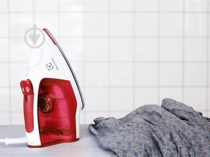 Утюг Electrolux EDB 5210 - фото 4